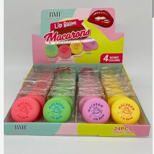 BUY NOW NIB 🍏🍓🍍🍇 Romantic Beauty Lip Balm Macarons